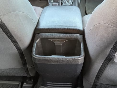 Used 2019 Toyota Tacoma TRD Sport w/ Technology Package RWD image 7