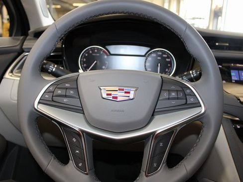 New 2025 Cadillac XT5 Premium Luxury image 21