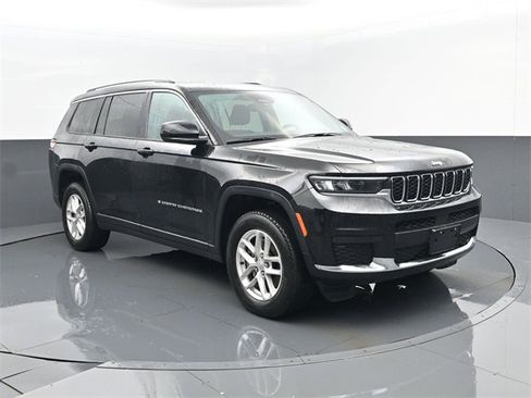 Used 2021 Jeep Grand Cherokee L Laredo w/ Luxury Tech Group I image 3