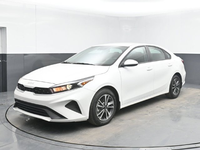 Used 2024 Kia Forte LXS FWD image 5