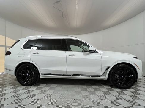 Used 2025 BMW X7 xDrive40i image 8