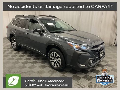 Used 2024 Subaru Outback Premium AWD/4WD image 1