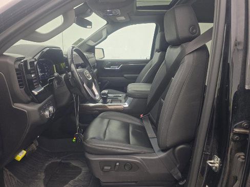 Used 2024 GMC Sierra 1500 Elevation w/ Elevation Premium Package AWD/4WD image 8