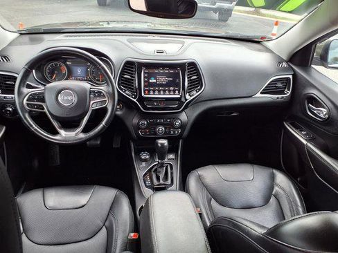 Certified 2019 Jeep Cherokee Limited image 12