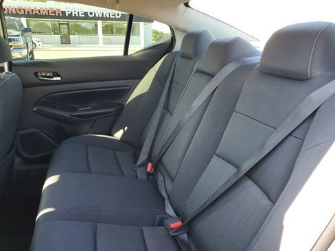 Used 2022 Nissan Altima 2.5 SV FWD image 26