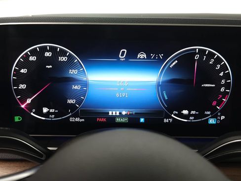 Used 2025 Mercedes-Benz GLE 450e 4MATIC w/ Driver Assistance Package image 13