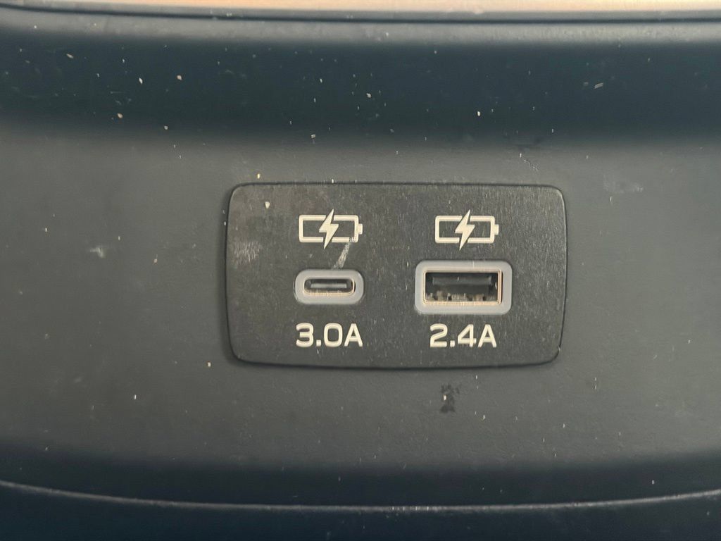 Used 2024 Subaru Outback Premium AWD/4WD image 17
