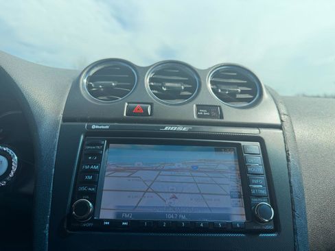 Used 2011 Nissan Altima 3.5 SR w/ 3.5SR Premium Pkg image 13