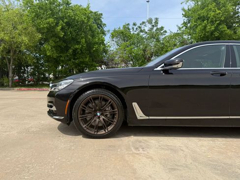 Used 2016 BMW 750i xDrive AWD/4WD image 20