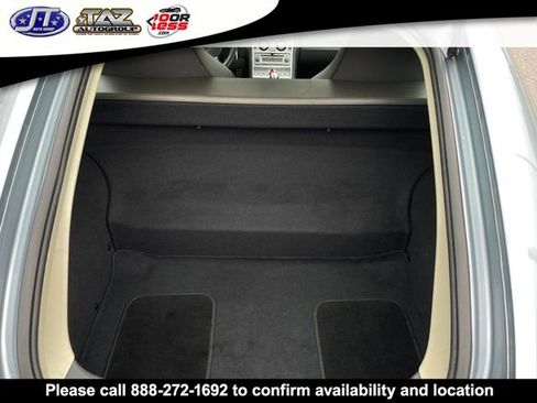 Used 2005 Chrysler Crossfire Limited RWD image 10
