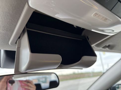 Used 2023 Nissan Sentra SV image 41