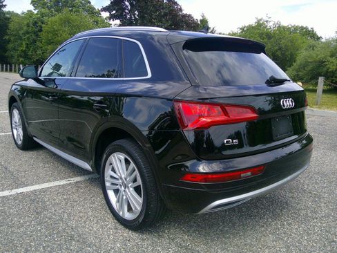 Used 2020 Audi Q5 2.0T Premium Plus w/ Premium Plus Package AWD/4WD image 9