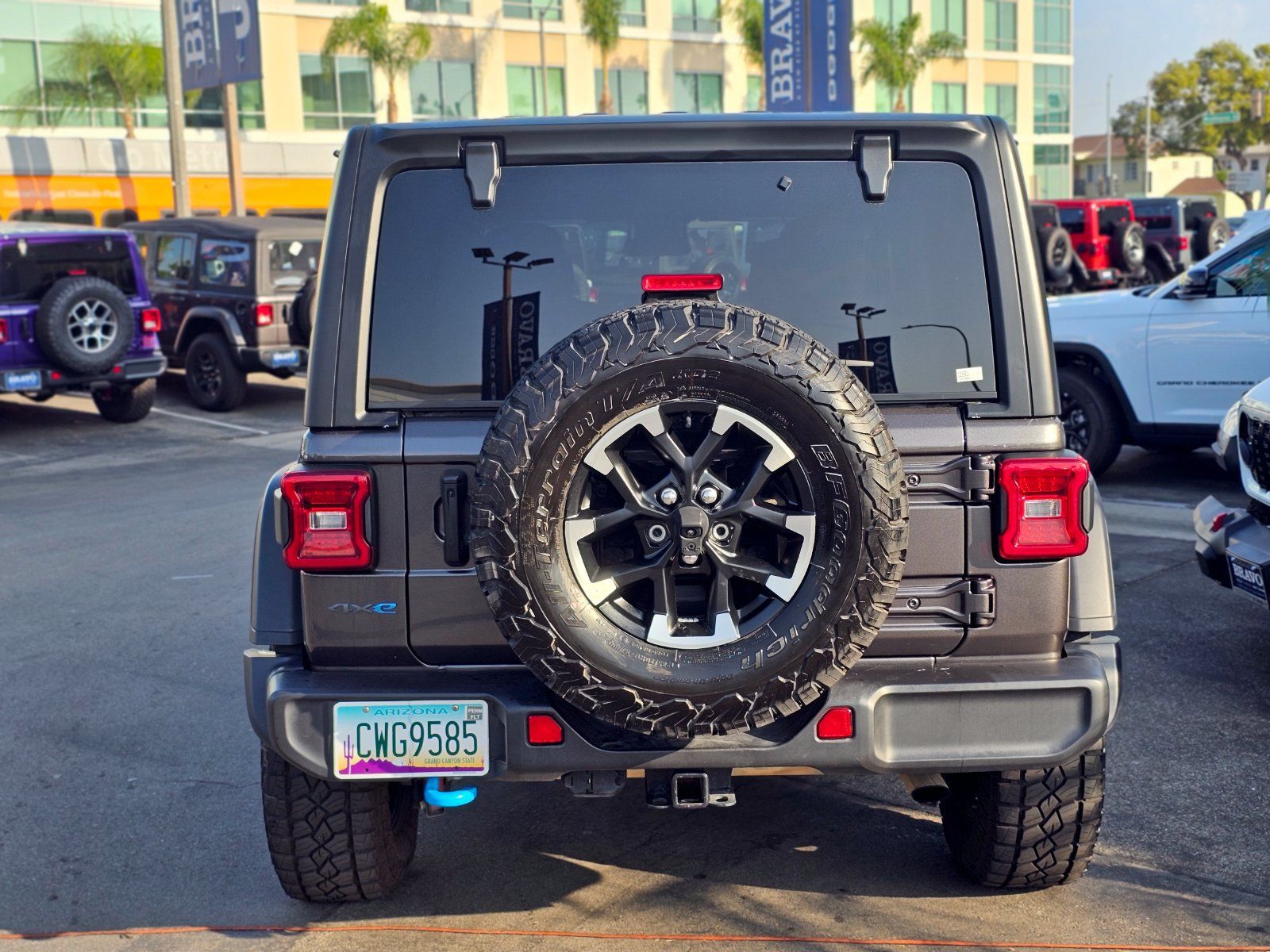 Used 2024 Jeep Wrangler Unlimited Rubicon 4xe AWD/4WD image 10