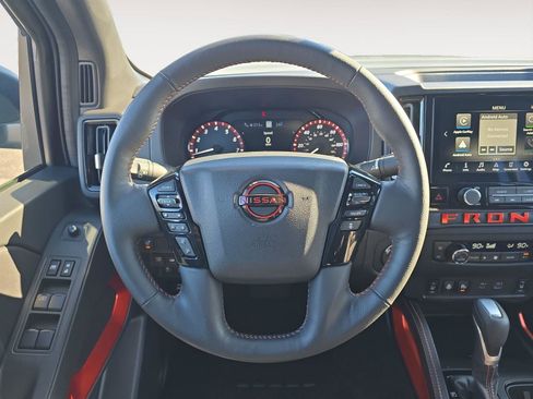 Used 2025 Nissan Frontier PRO-4X w/ Pro Premium Package image 11