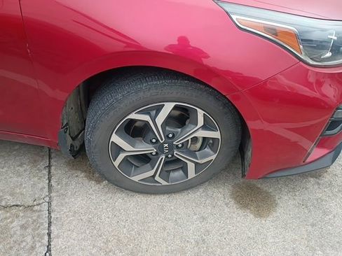Used 2020 Kia Forte LXS FWD image 18