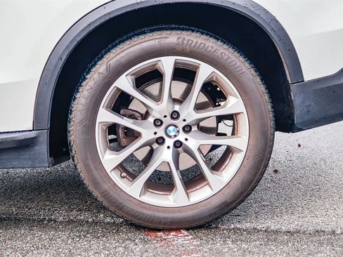 Used 2024 BMW X5 xDrive40i w/ Premium Package image 8