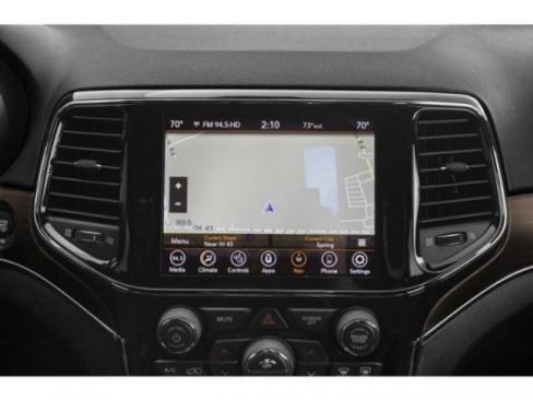 Used 2022 Jeep Grand Cherokee Laredo E image 19