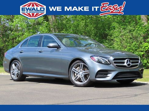 Used 2017 Mercedes-Benz E 300 4MATIC image 1