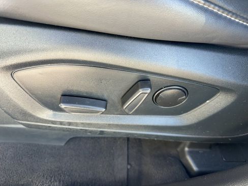 Certified 2023 Ford Explorer XLT w/ Equipment Group 202A image 34