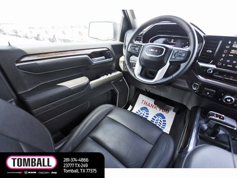 Used 2024 GMC Sierra 1500 Elevation w/ Elevation Premium Package AWD/4WD image 9