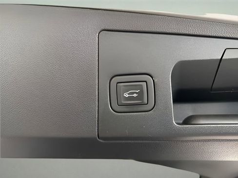 Used 2020 Cadillac XT5 Premium Luxury FWD image 39