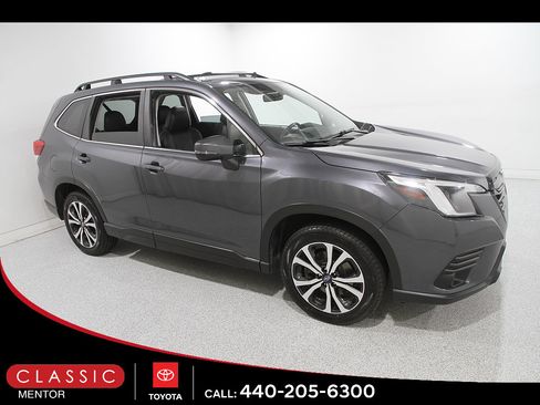 Used 2022 Subaru Forester Limited AWD/4WD image 1