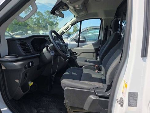 Used 2025 Ford Transit 250 Low Roof w/ Exterior Upgrade Package RWD image 4