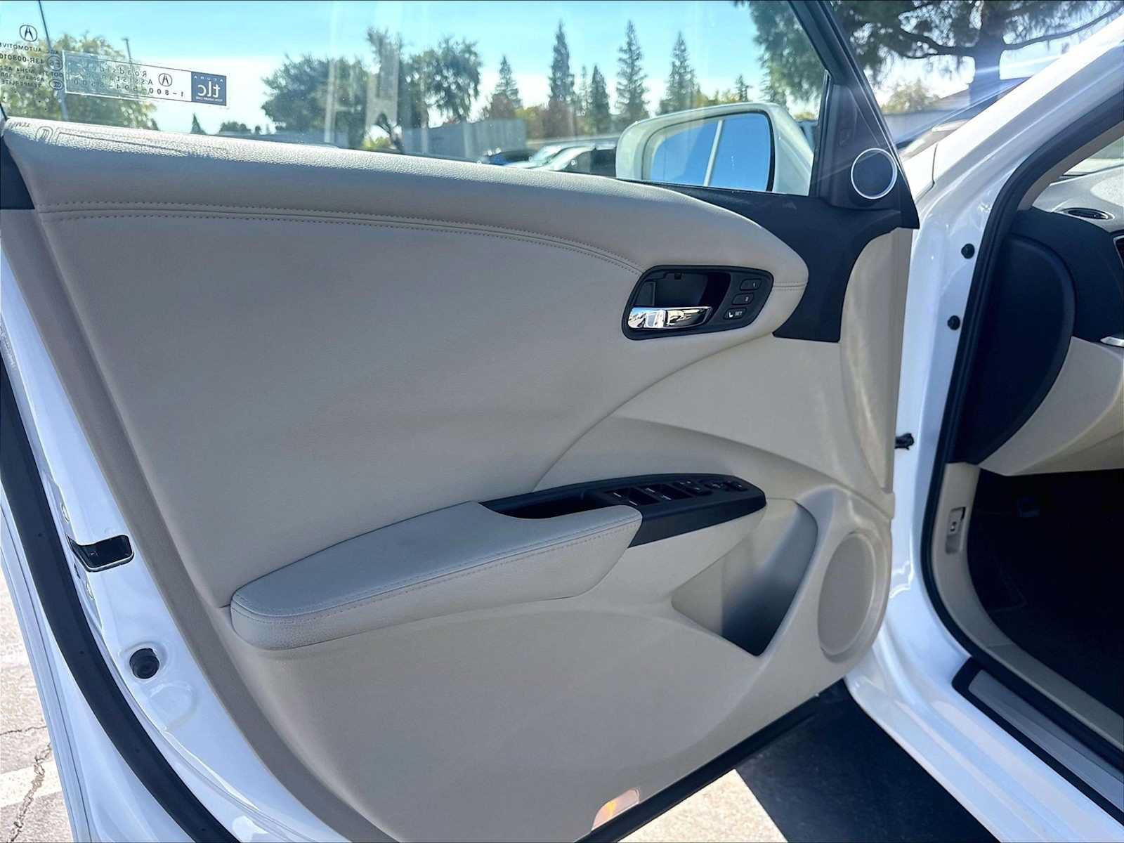 Used 2016 Acura RDX w/ Advance Package FWD image 27