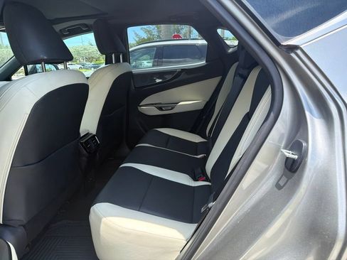 Used 2024 Lexus NX 250 FWD image 4