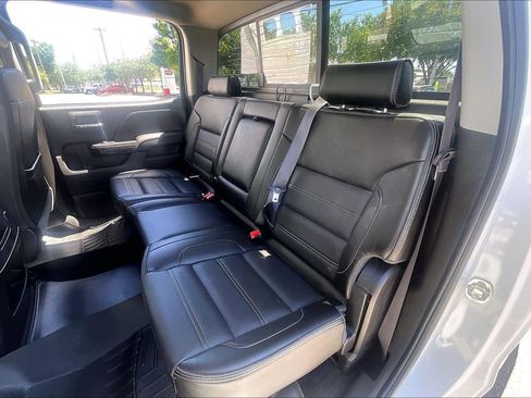 Used 2016 GMC Sierra 2500 Denali w/ Duramax Plus Package AWD/4WD image 31