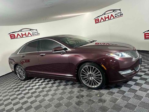 Used 2013 Lincoln MKZ image 11