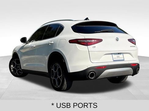 Used 2018 Alfa Romeo Stelvio Ti AWD/4WD image 4