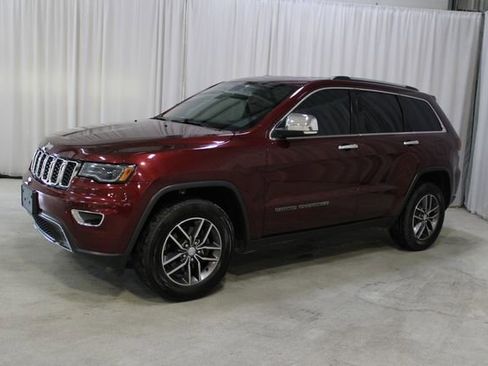 Used 2017 Jeep Grand Cherokee Limited w/ Luxury Group II AWD/4WD image 28