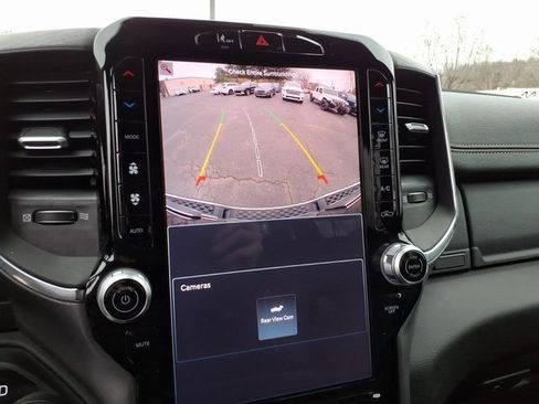 Used 2025 RAM 1500 Laramie image 13