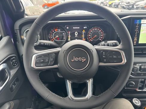 New 2026 Jeep Wrangler Unlimited Sahara AWD/4WD image 15