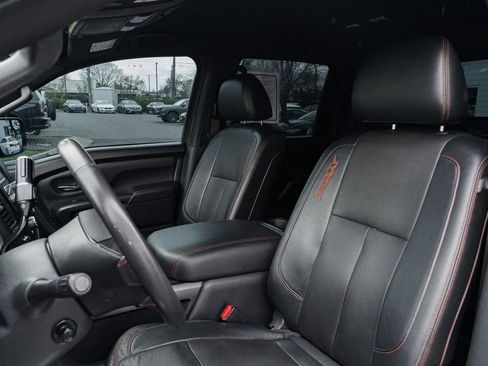 Used 2021 Nissan Titan PRO-4X w/ Pro-4x Convenience Package image 20