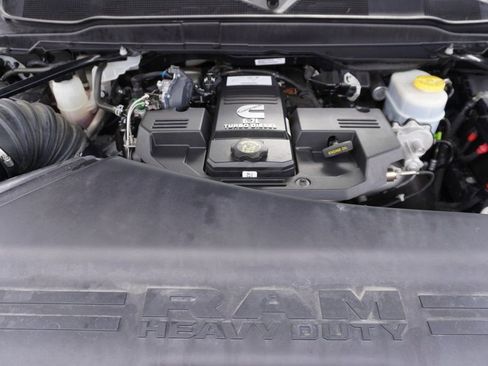Used 2024 RAM 2500 Laramie w/ Sport Appearance Package image 27