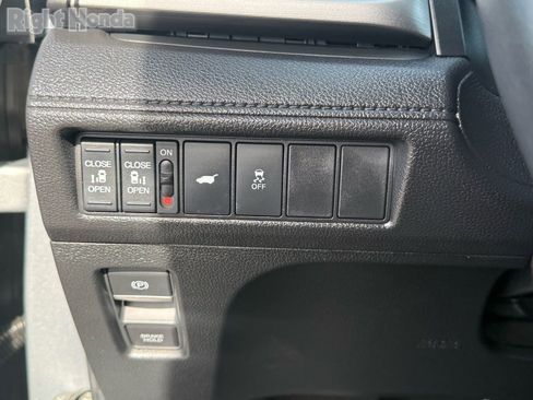 Certified 2025 Honda Odyssey EX-L image 14