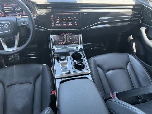 Used 2019 Audi Q8 Premium Plus AWD/4WD image 19