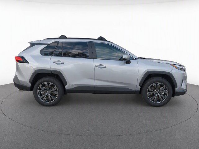 Used 2023 Toyota RAV4 XLE Premium AWD/4WD image 8