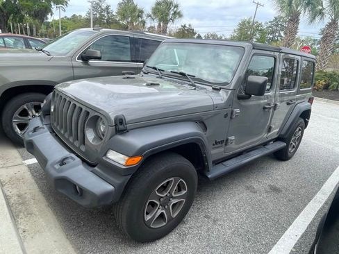Used 2022 Jeep Wrangler Unlimited Sport image 2