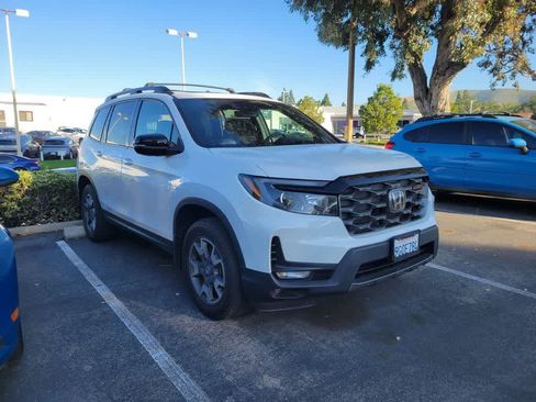 Used 2023 Honda Passport TrailSport image 7