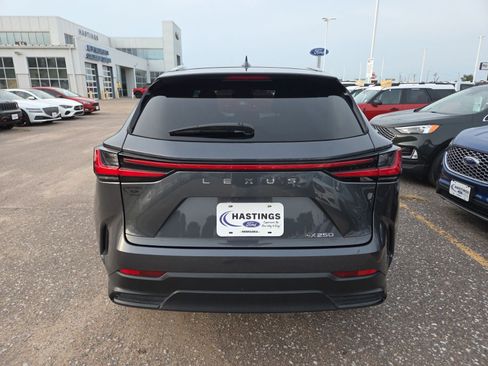 Used 2023 Lexus NX 250 FWD image 7