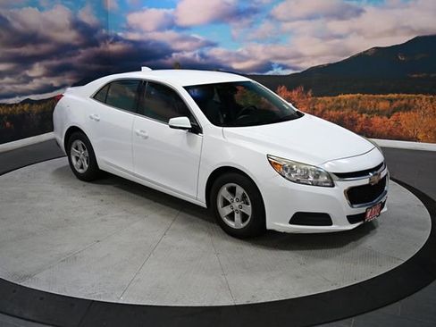 Used 2016 Chevrolet Malibu LT image 1