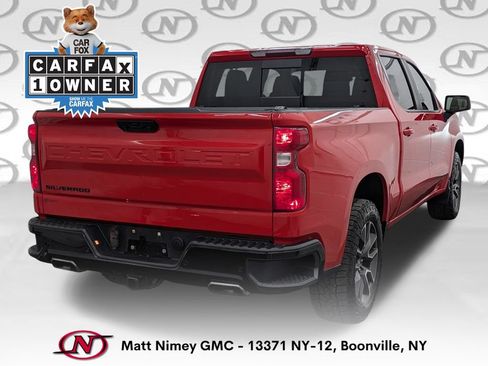 Used 2022 Chevrolet Silverado 1500 LT AWD/4WD image 4