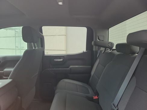 Used 2022 Chevrolet Silverado 1500 LT RWD image 12