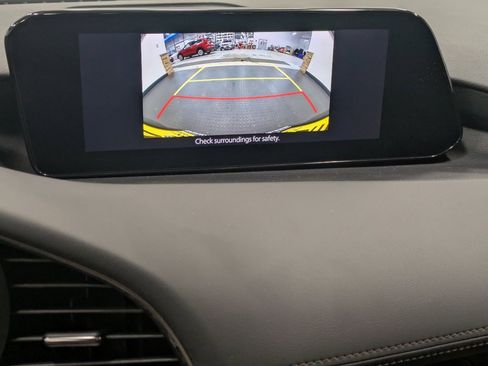 Used 2021 MAZDA MAZDA3 s image 13