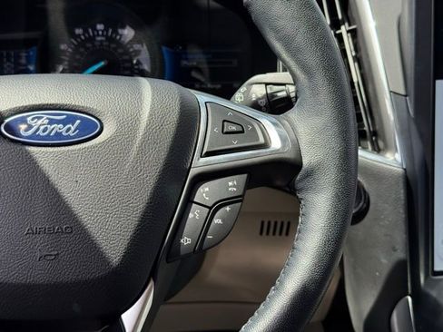 Certified 2022 Ford Edge Titanium AWD/4WD image 26