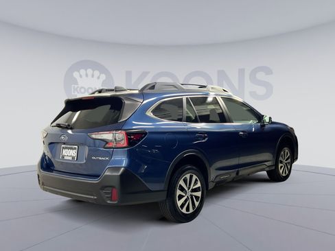 Used 2022 Subaru Outback Premium image 12
