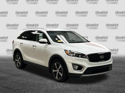 Used 2017 Kia Sorento EX w/ EX V6 Premium Package FWD image 2